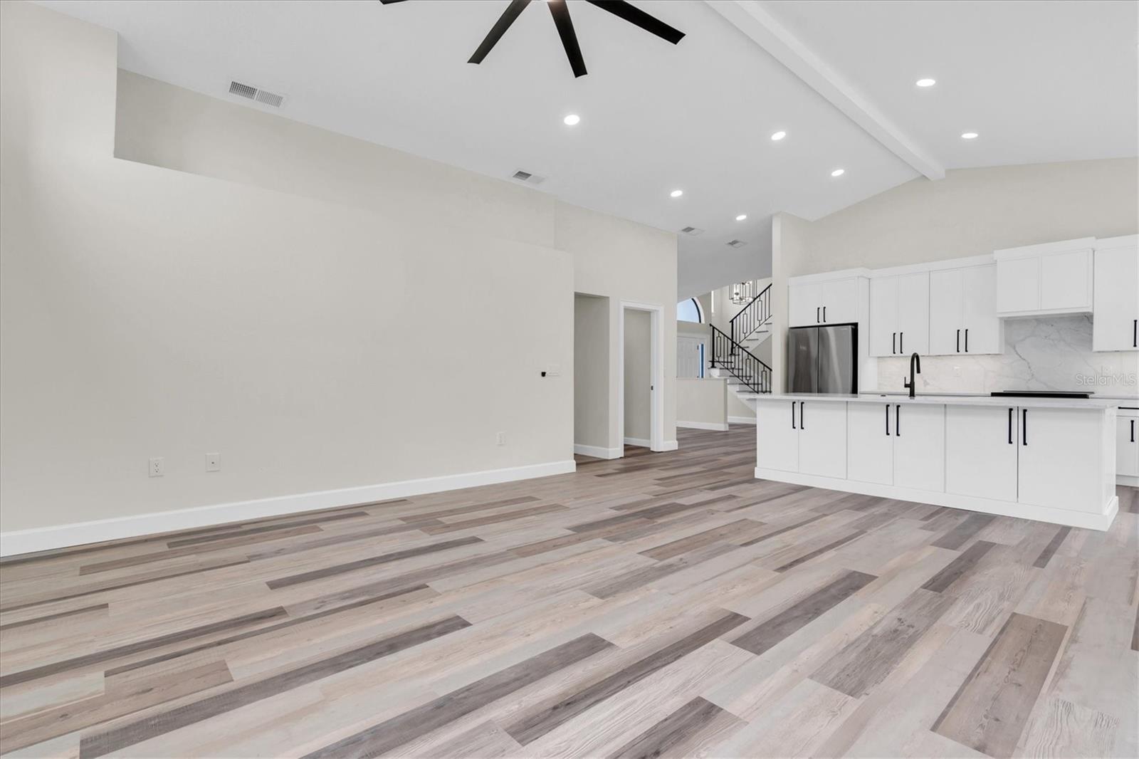 HIGH VISTA - Residential