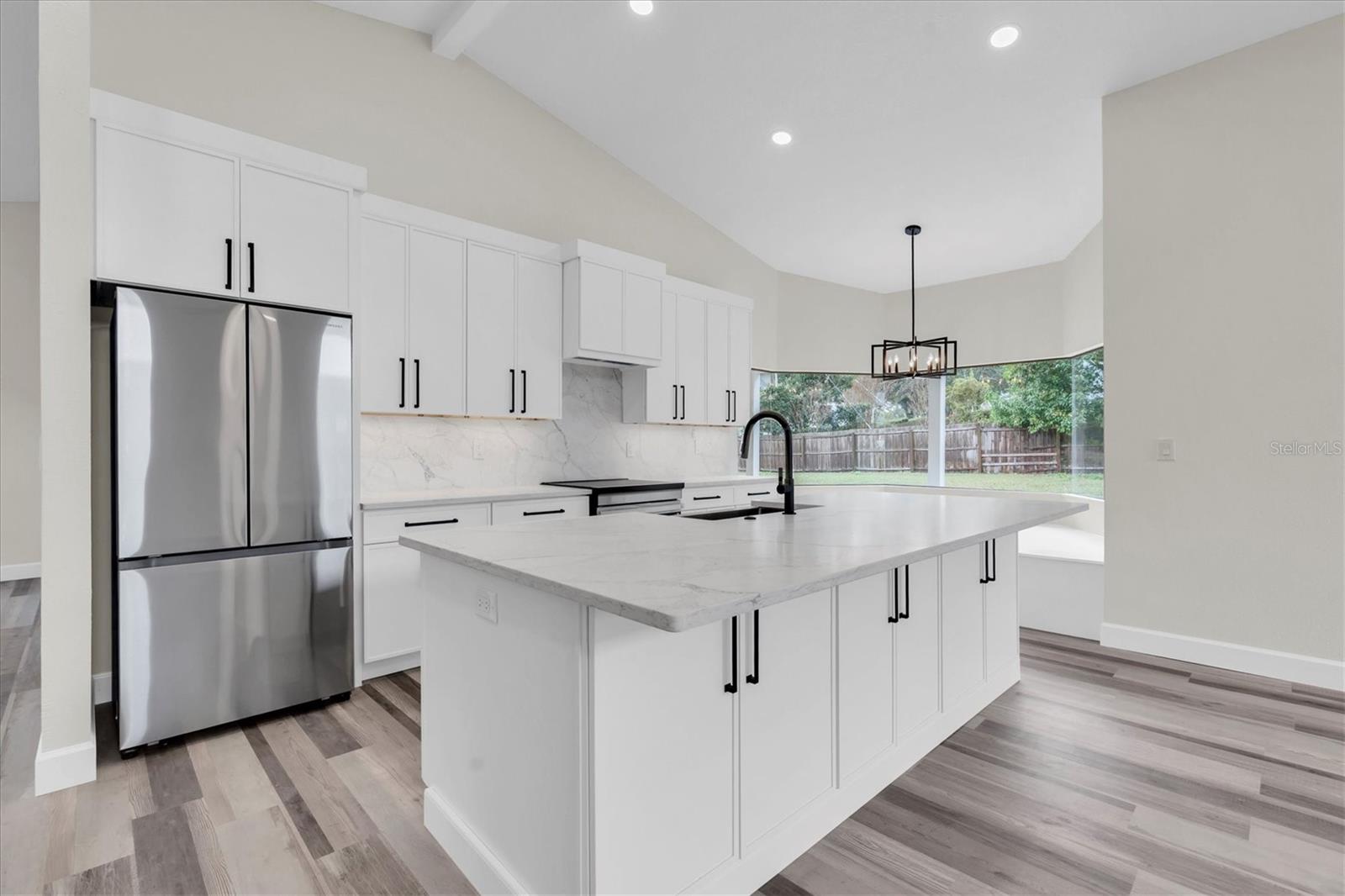 HIGH VISTA - Residential