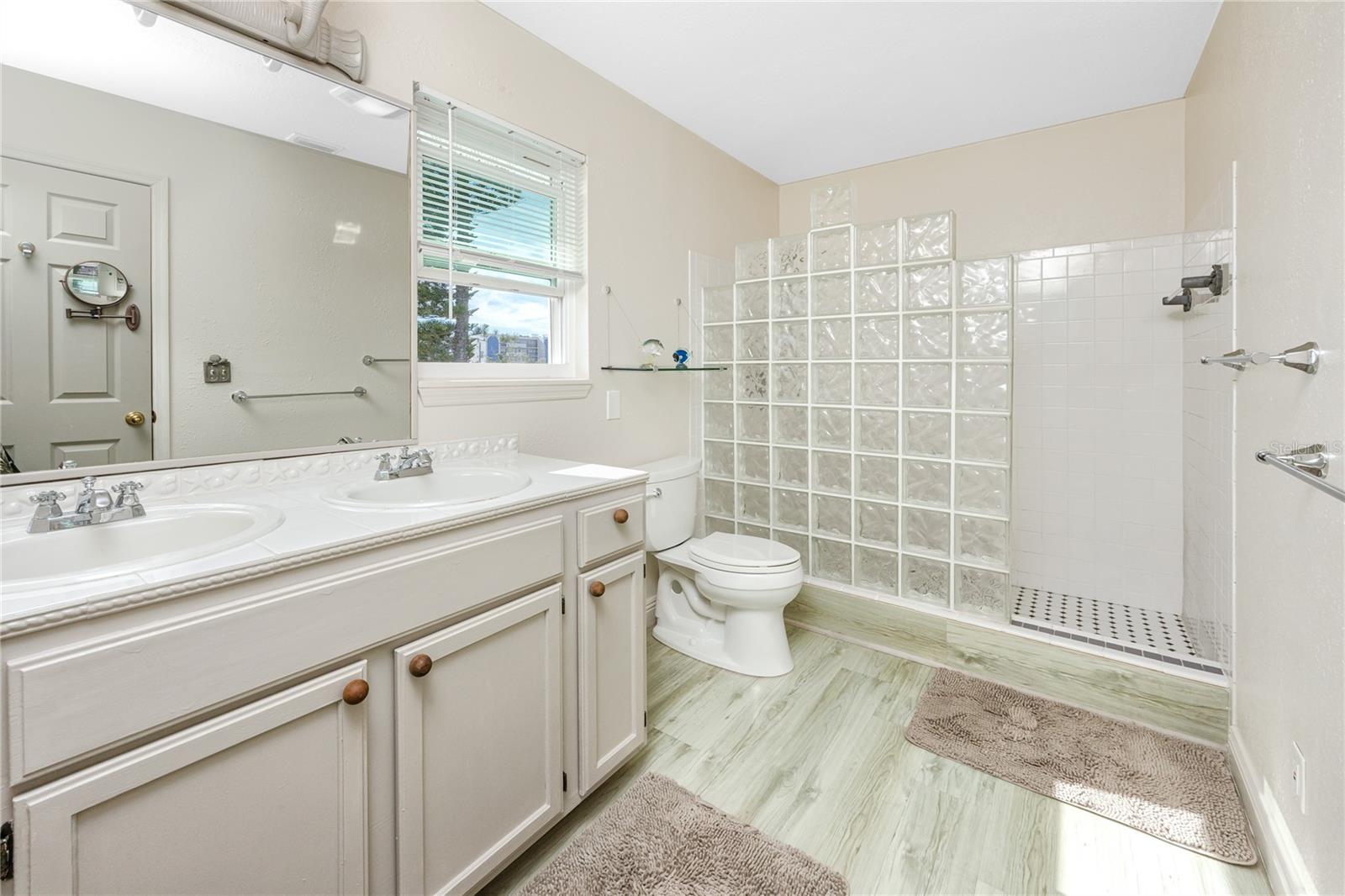 GULF SHORES 1ST ADD - Residential