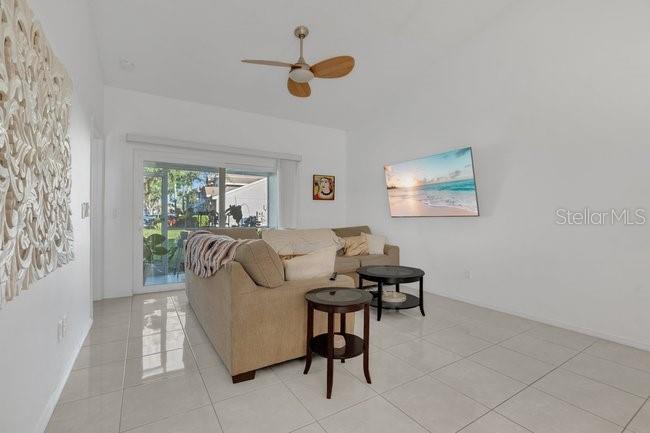 ISLAND COVE VILLAS PH 03 - Residential