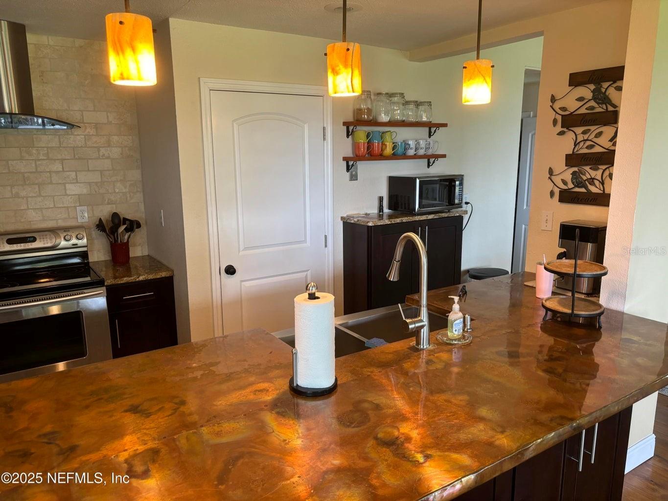 ACREAGE & UNREC - Residential