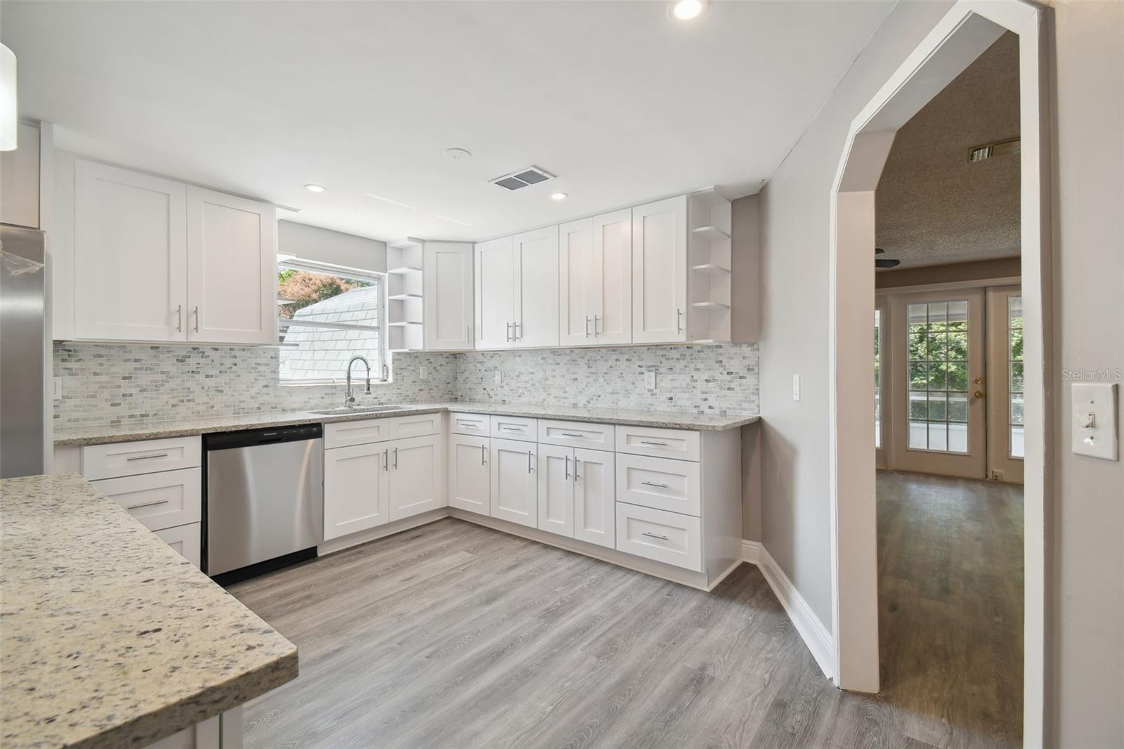 HILLANDALE - Residential Lease