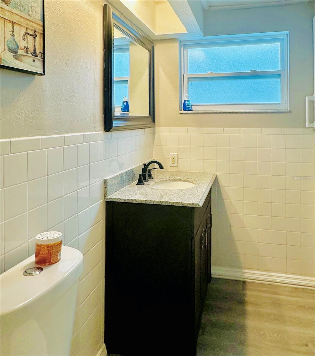 HILLANDALE - Residential Lease