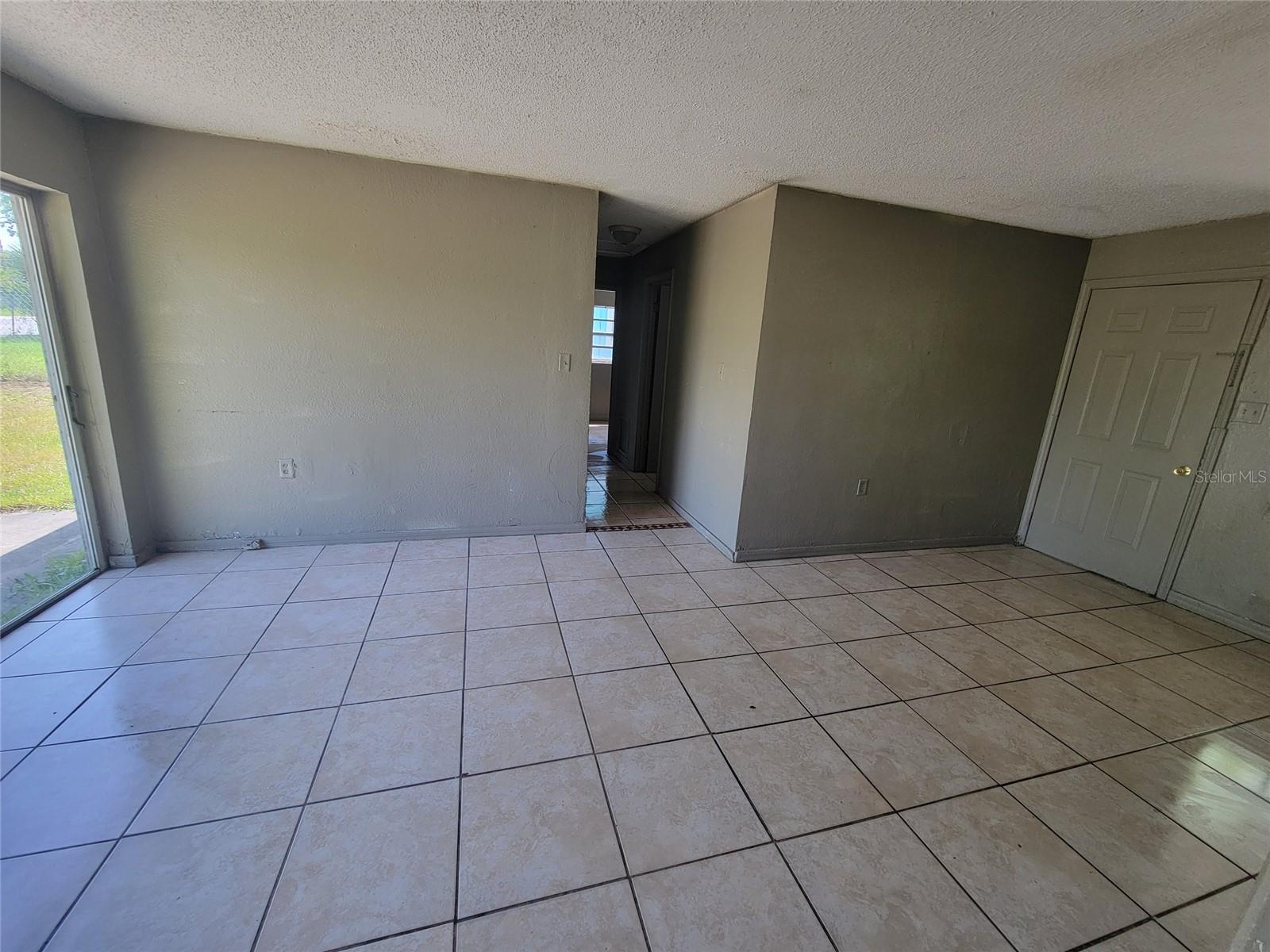 MALIBU GROVES SIXTH ADD - Residential Lease