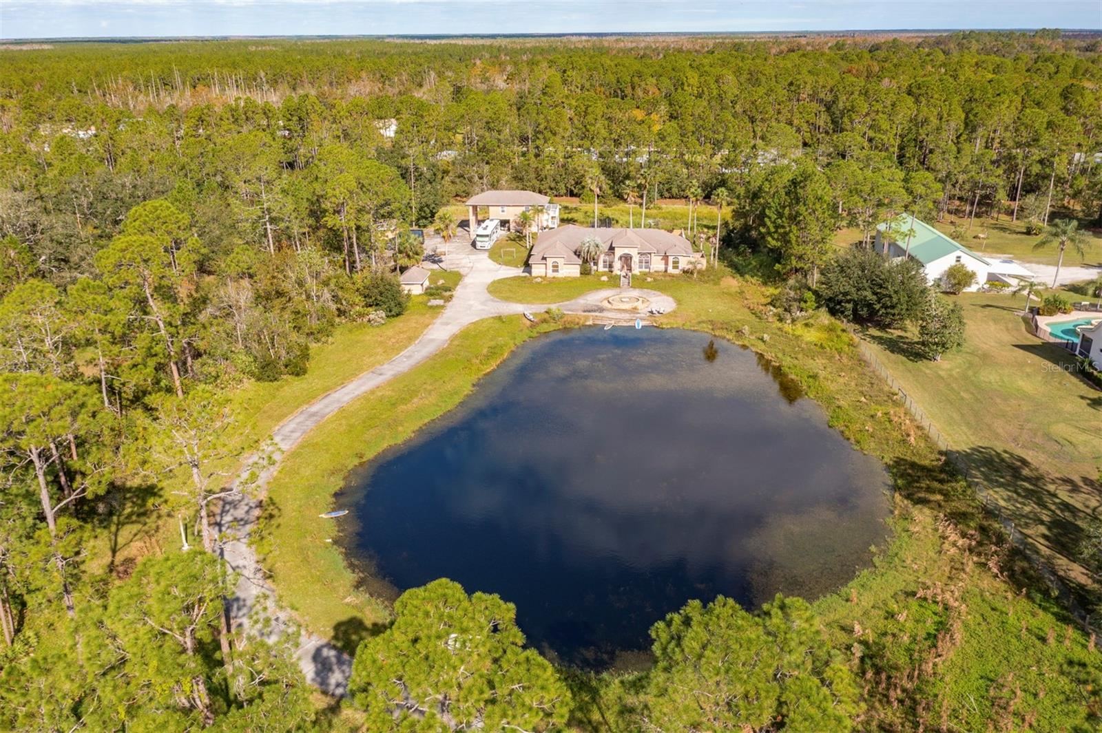 3521 RED BARN LANE