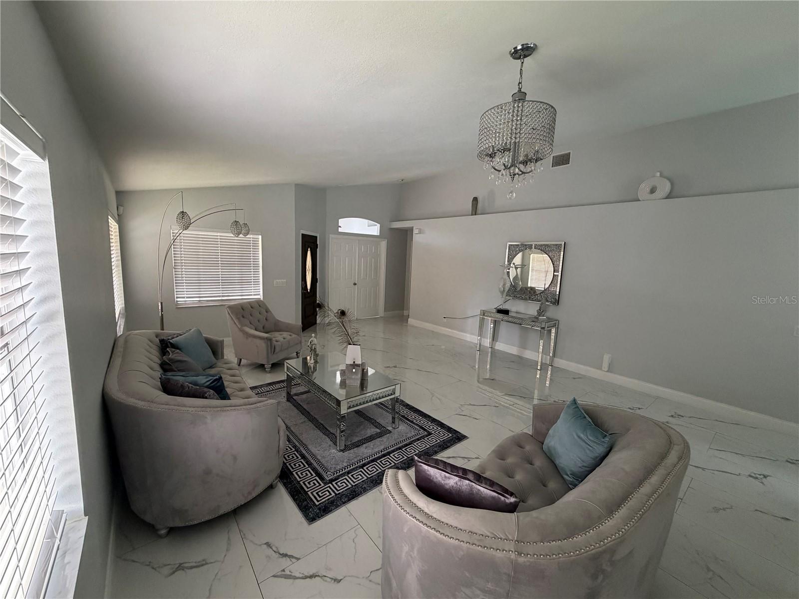 3264 FAIRFIELD DRIVE