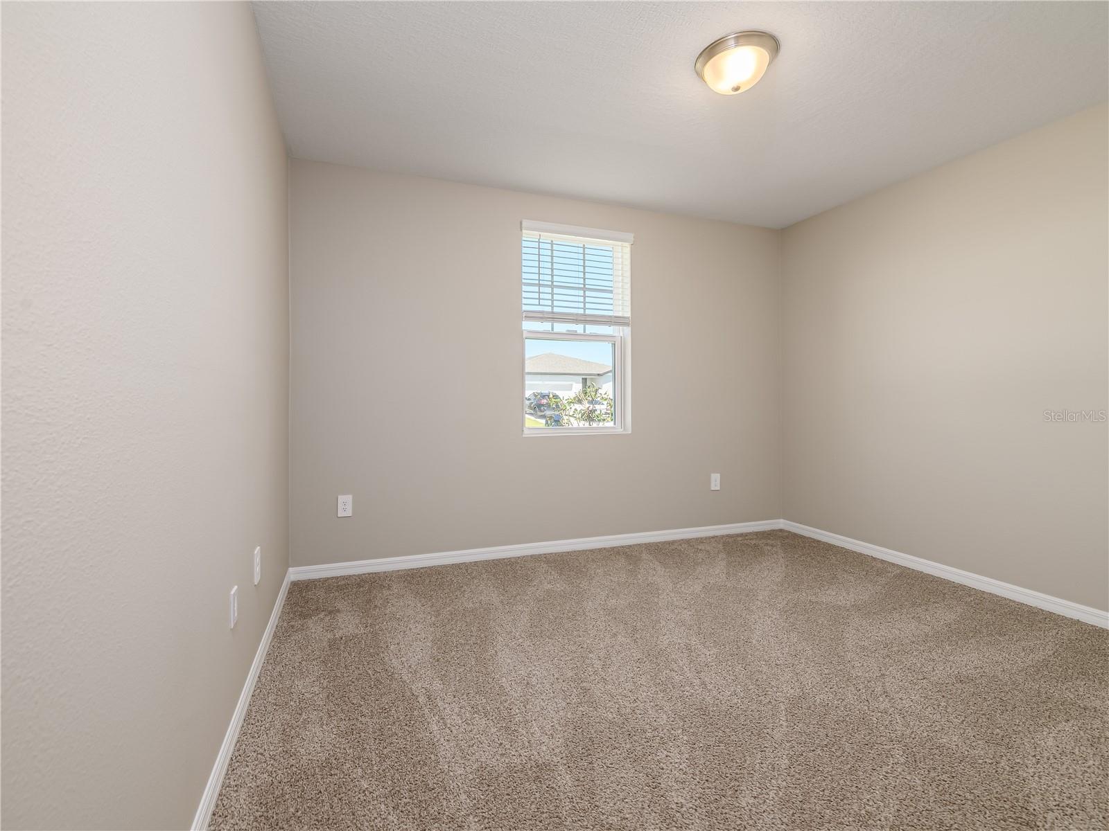 RESERVE/VAN OAKS - Residential