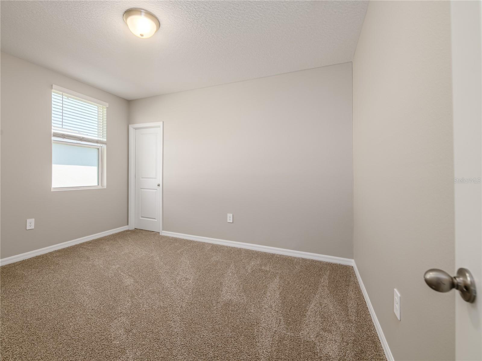 RESERVE/VAN OAKS - Residential