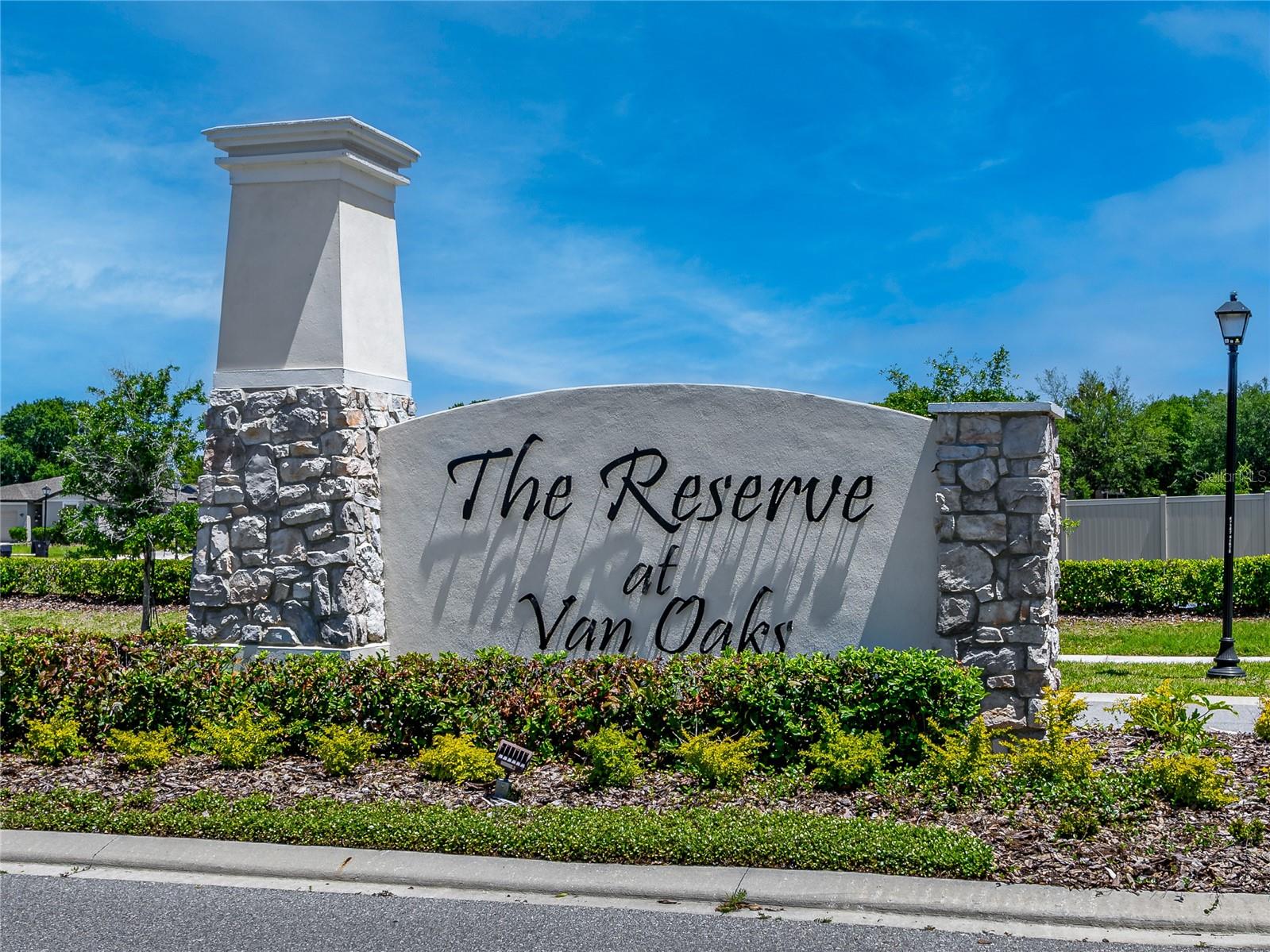 RESERVE/VAN OAKS - Residential
