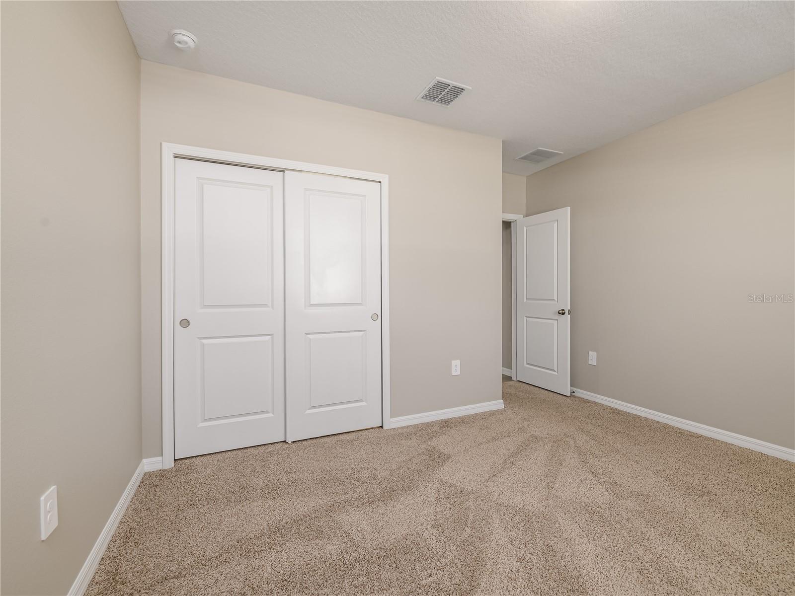 RESERVE/VAN OAKS - Residential