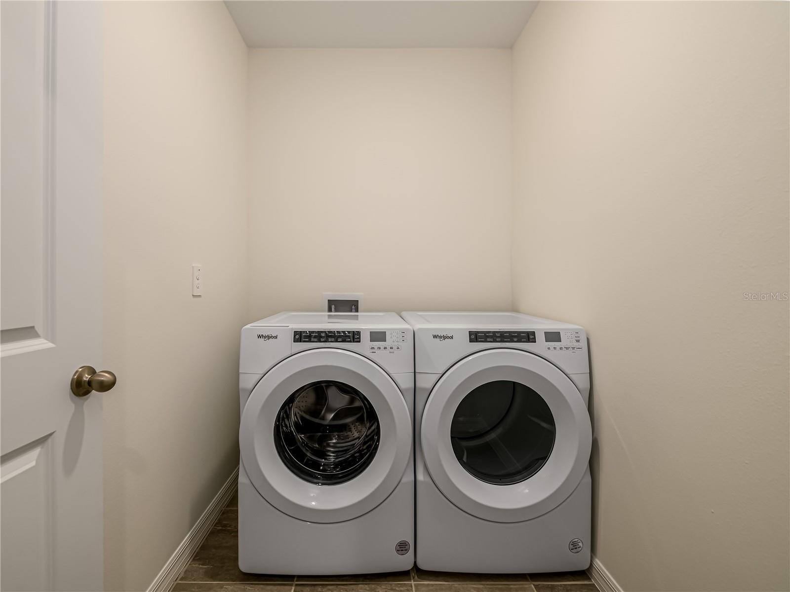 RESERVE/VAN OAKS - Residential