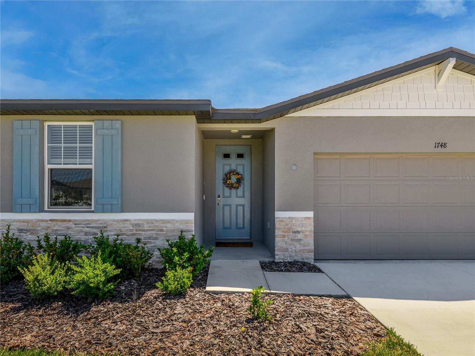 RESERVE/VAN OAKS - Residential