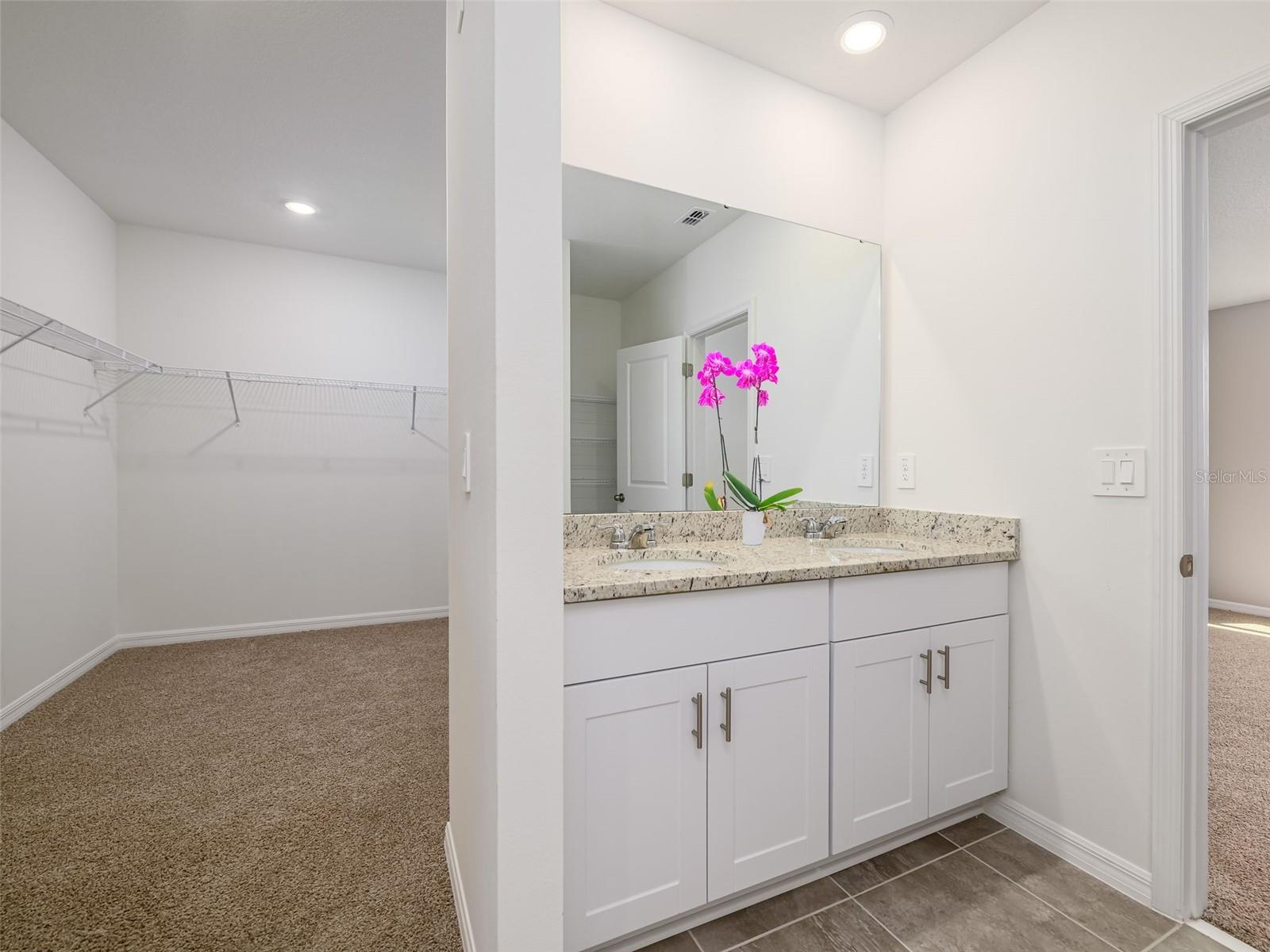 RESERVE/VAN OAKS - Residential