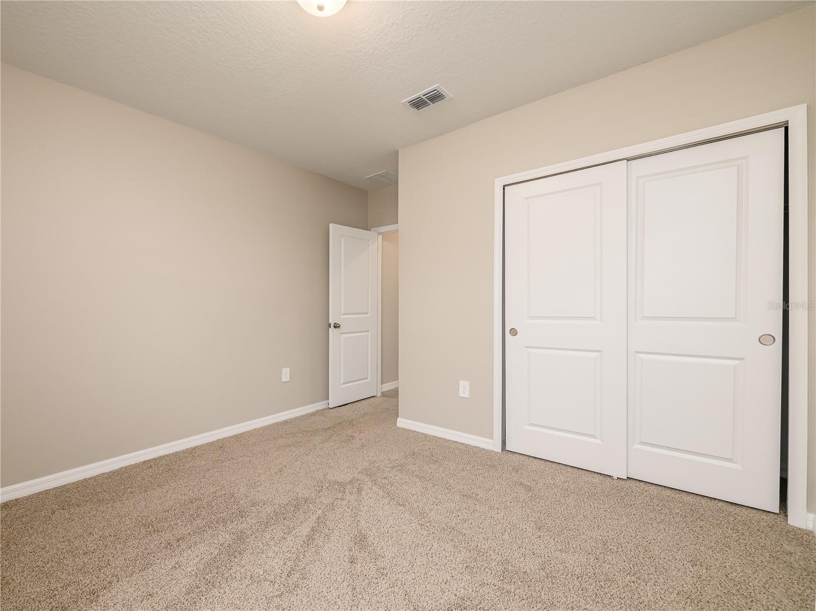 RESERVE/VAN OAKS - Residential