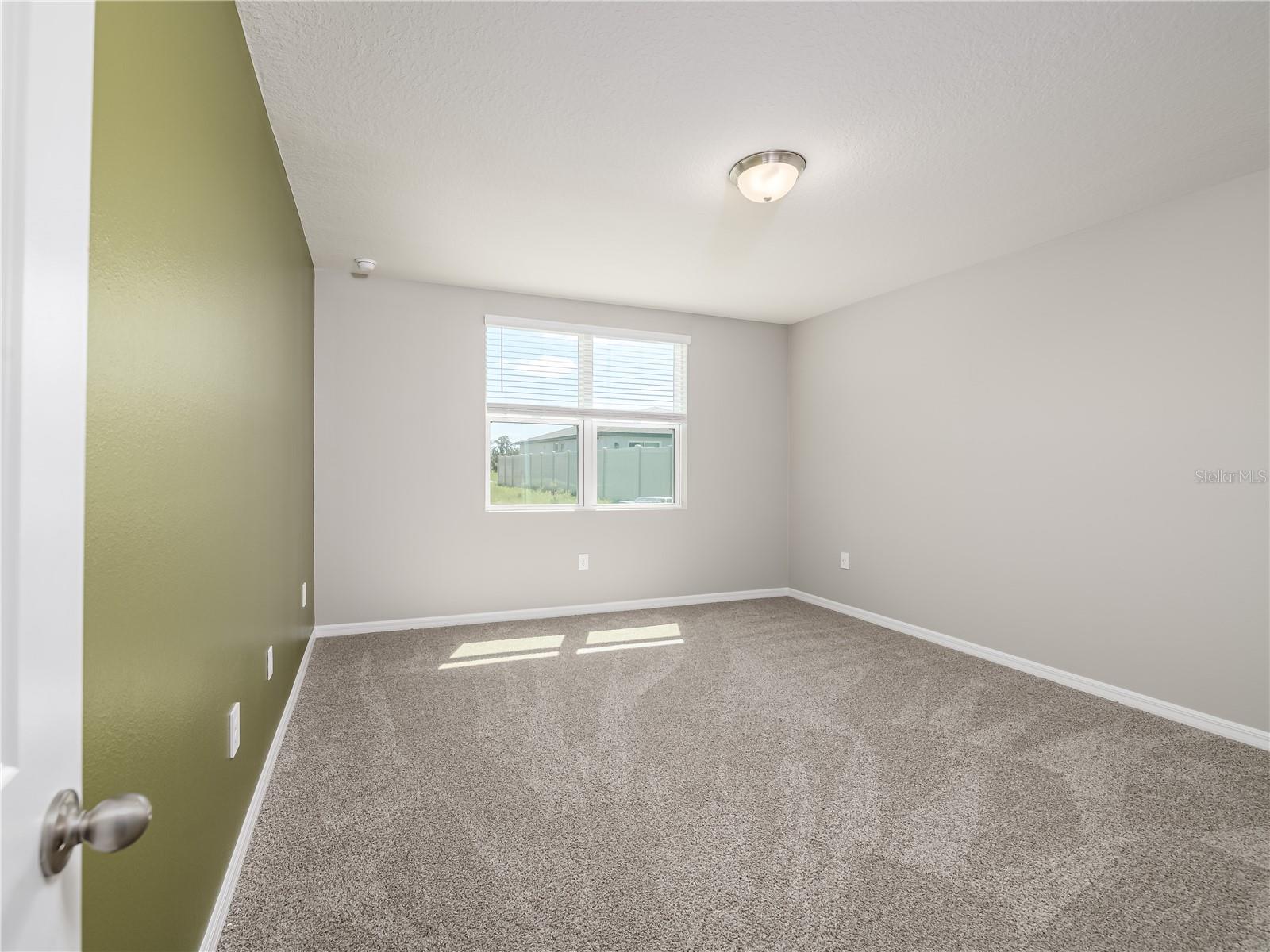 RESERVE/VAN OAKS - Residential