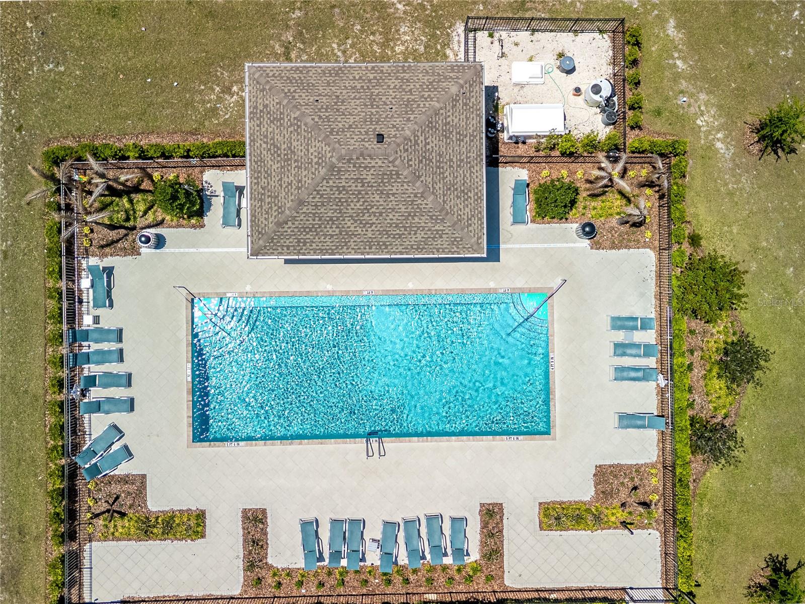 RESERVE/VAN OAKS - Residential