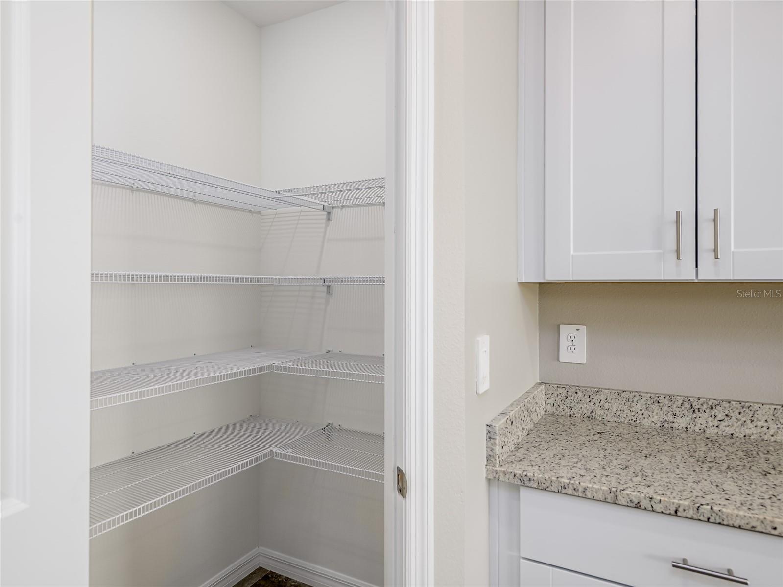 RESERVE/VAN OAKS - Residential