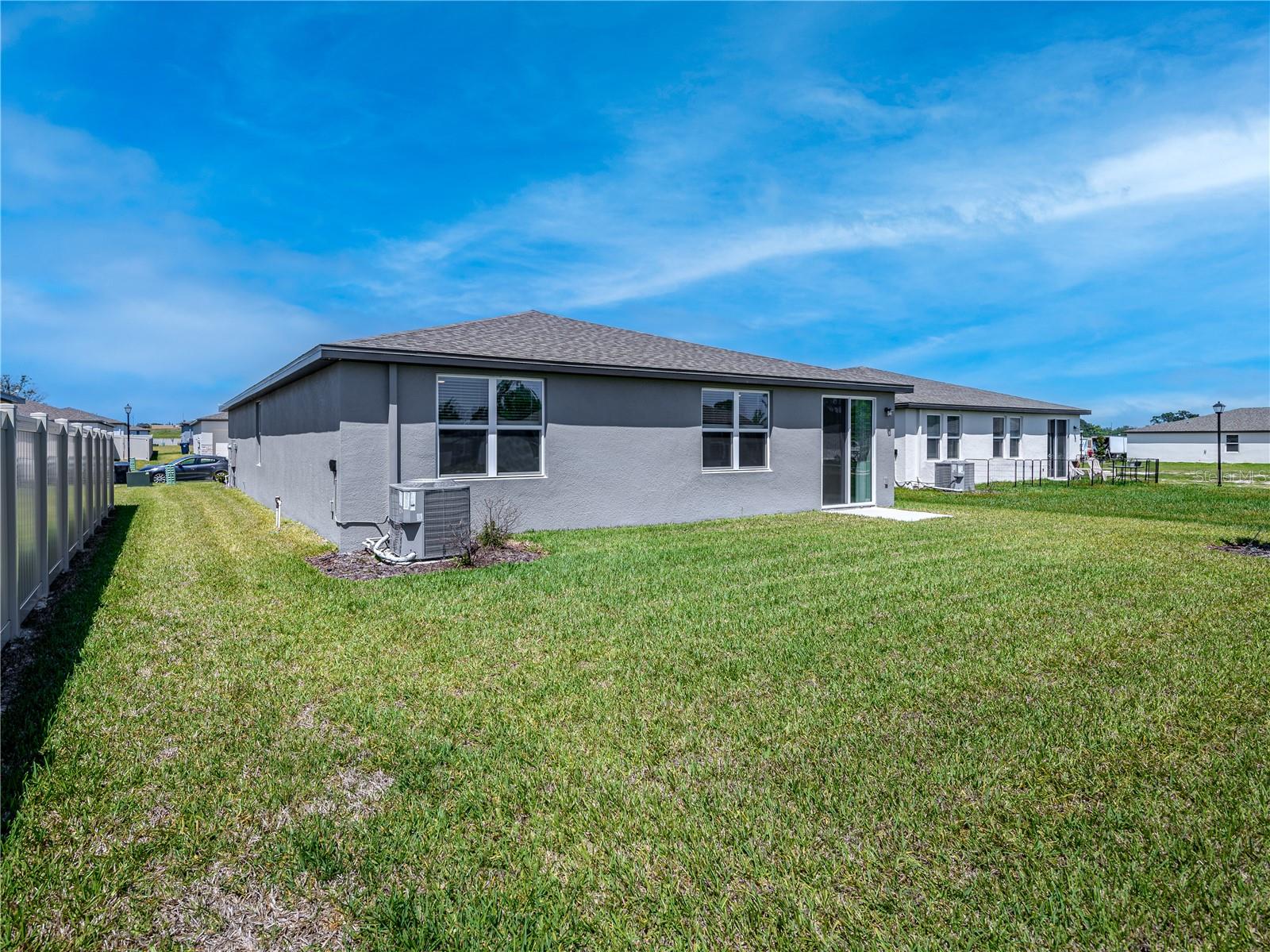 RESERVE/VAN OAKS - Residential