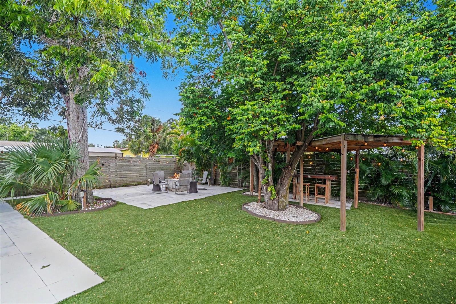 4436 W TRILBY AVENUE