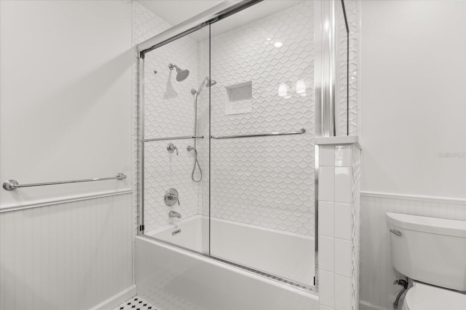 THOMAS M HENKELS ADD - Residential