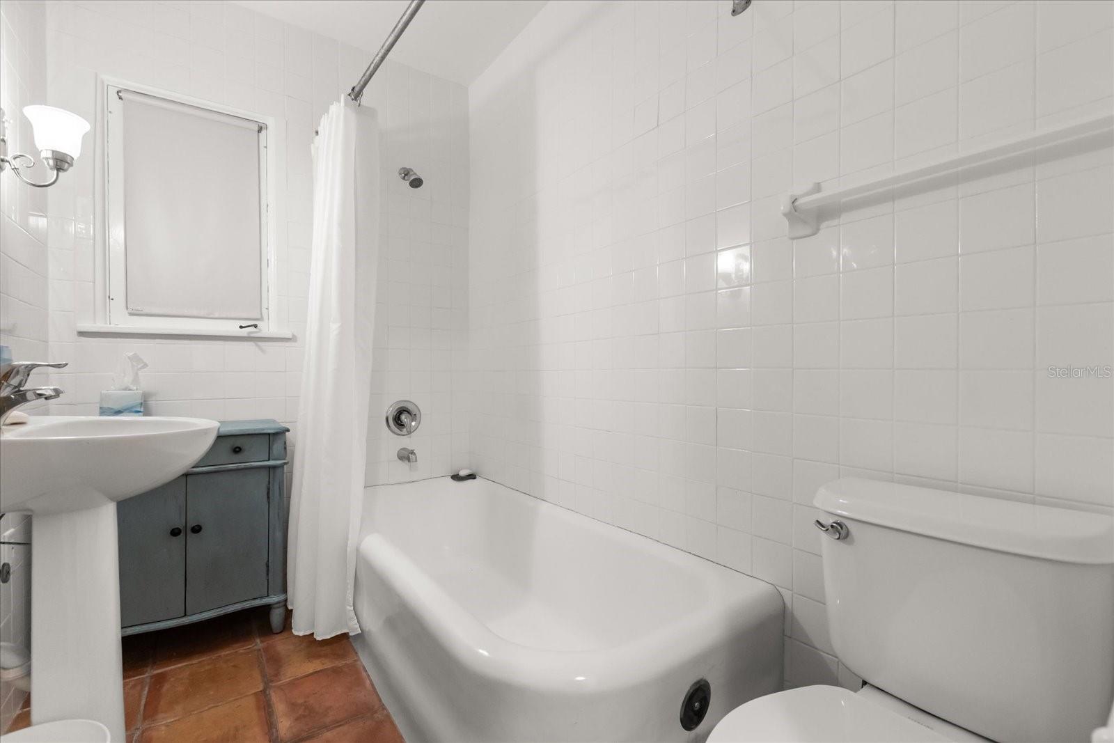 THOMAS M HENKELS ADD - Residential