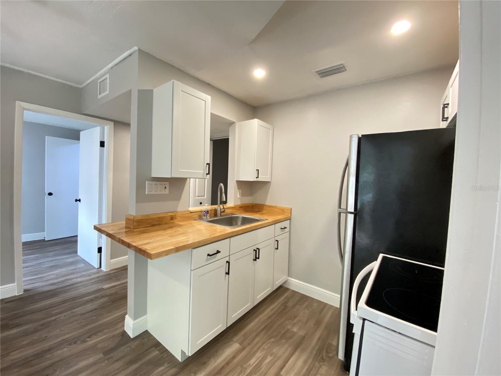 APOPKA TOWN - Residential Lease