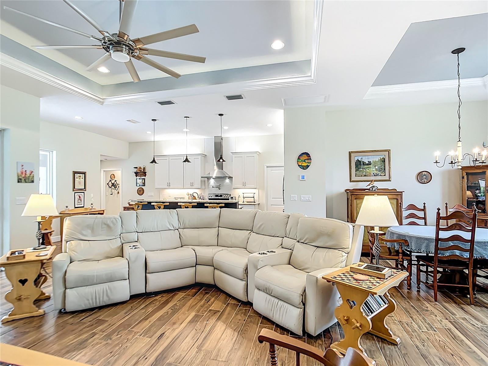 ROTONDA WEST BROADMOOR - Residential