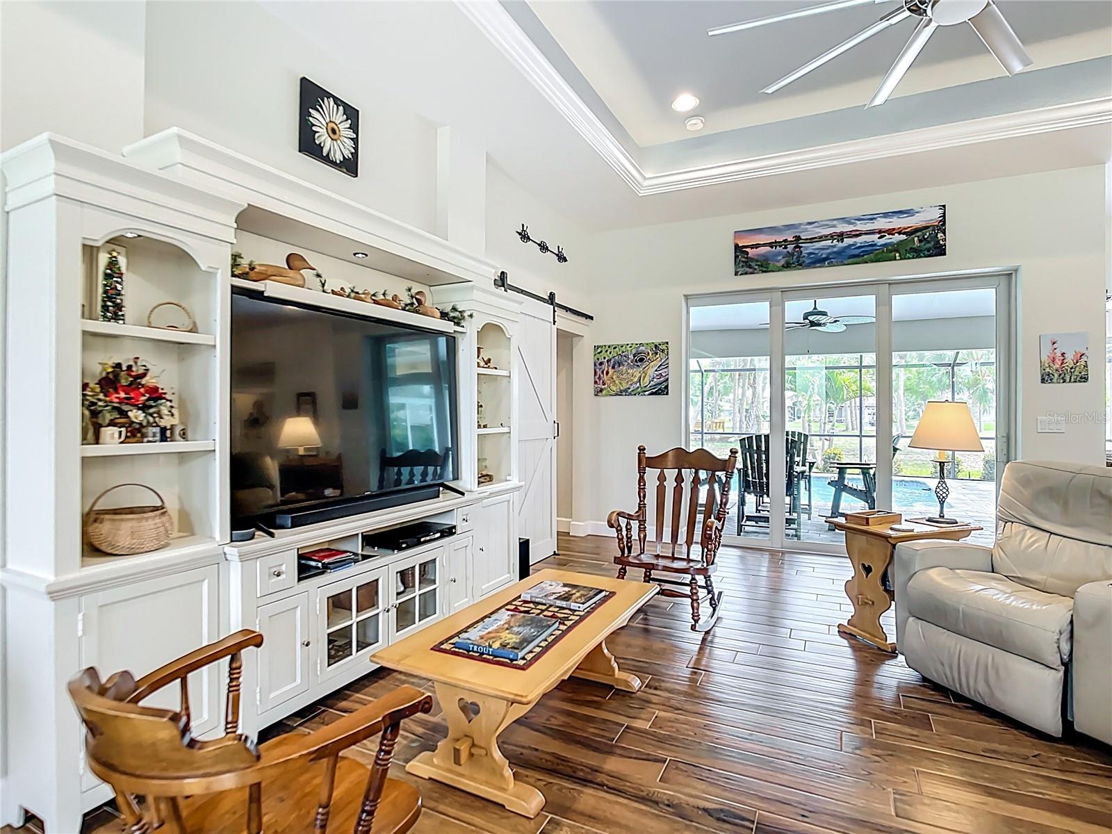 ROTONDA WEST BROADMOOR - Residential