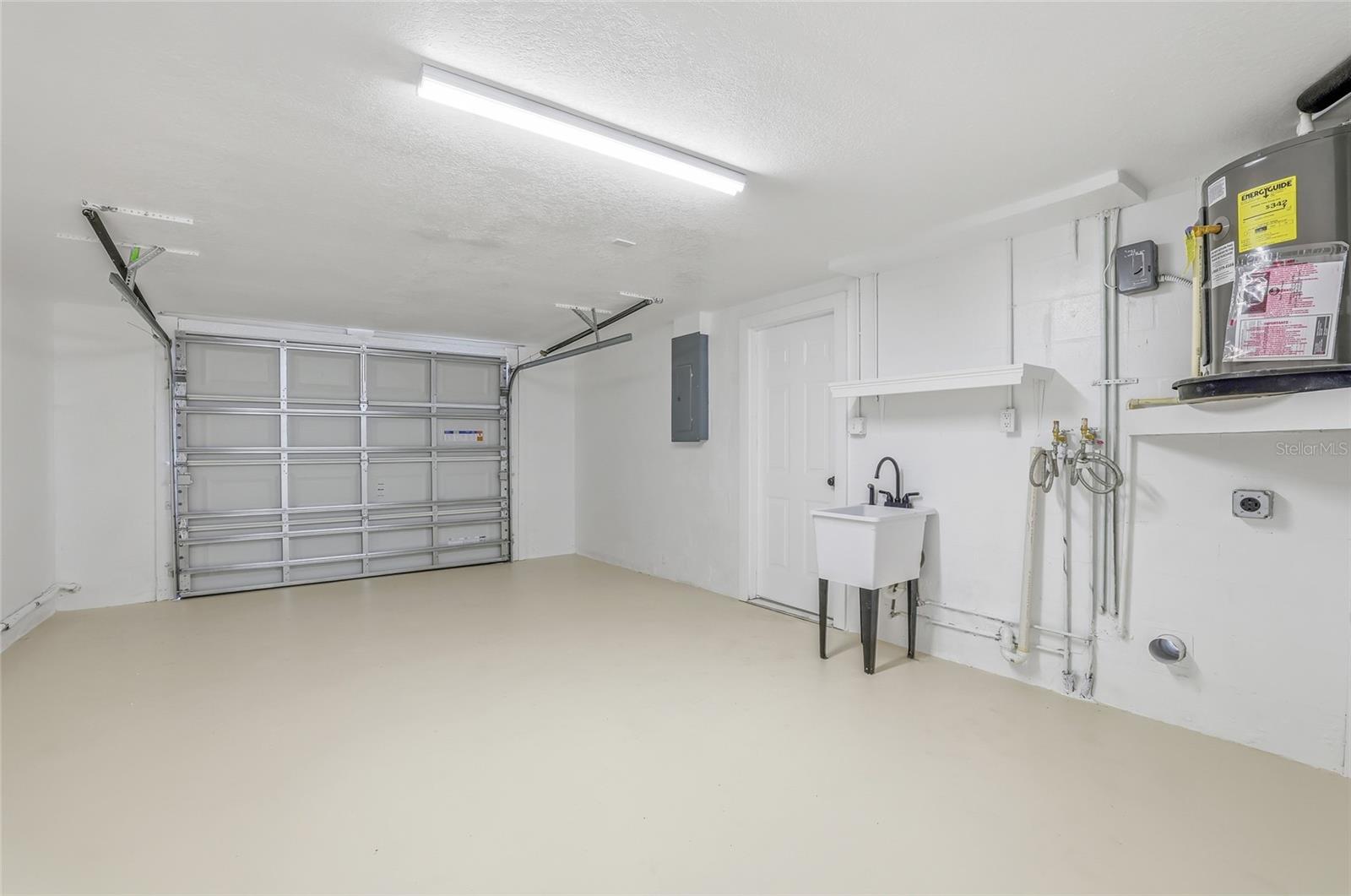 REGENCY PARK - Residential