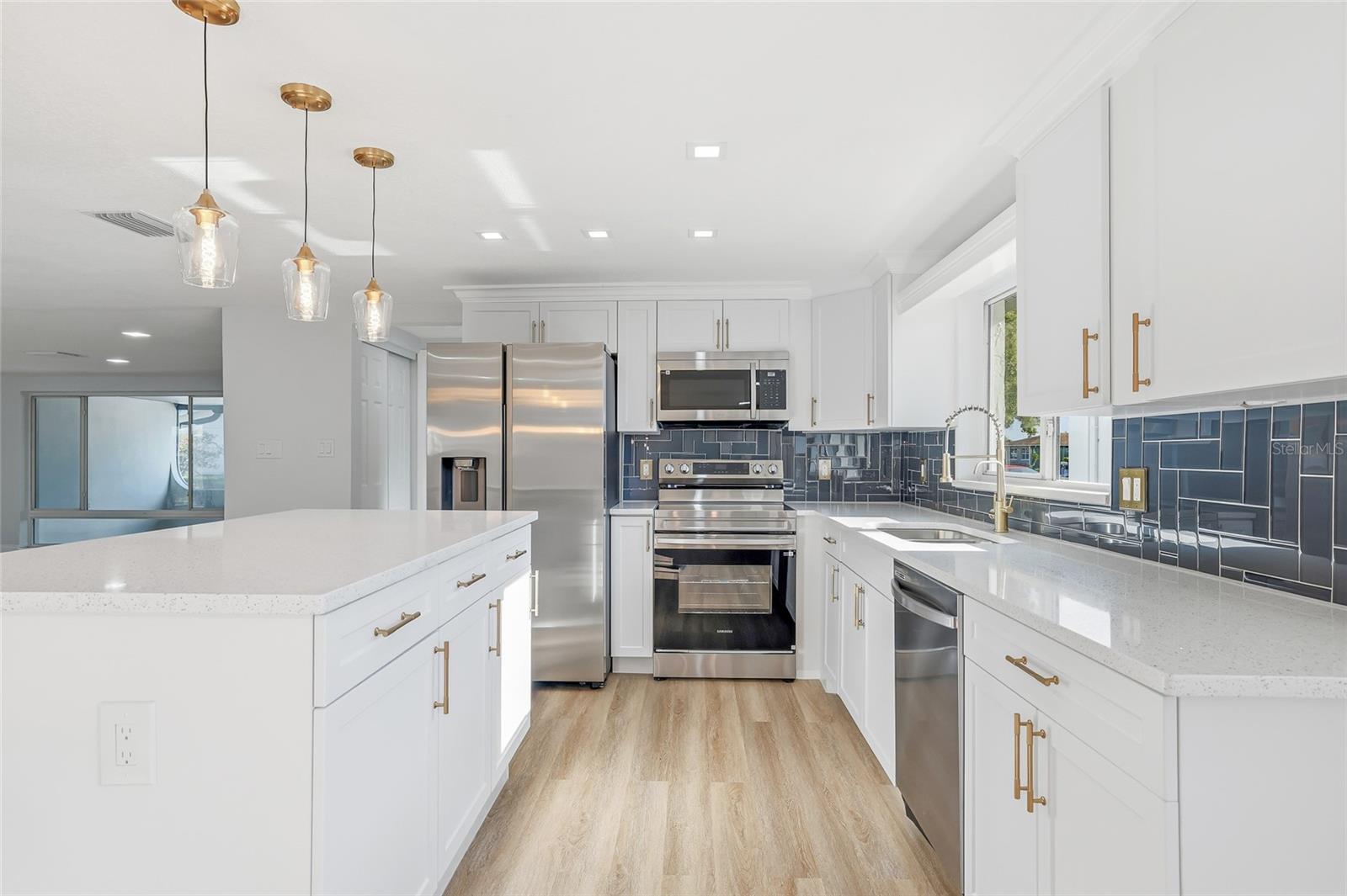 REGENCY PARK - Residential