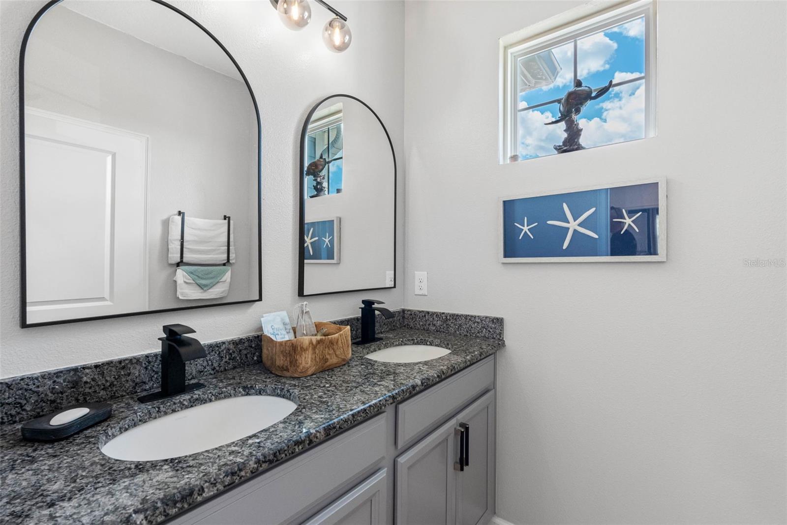 MIRABAY PRCL 8 - Residential