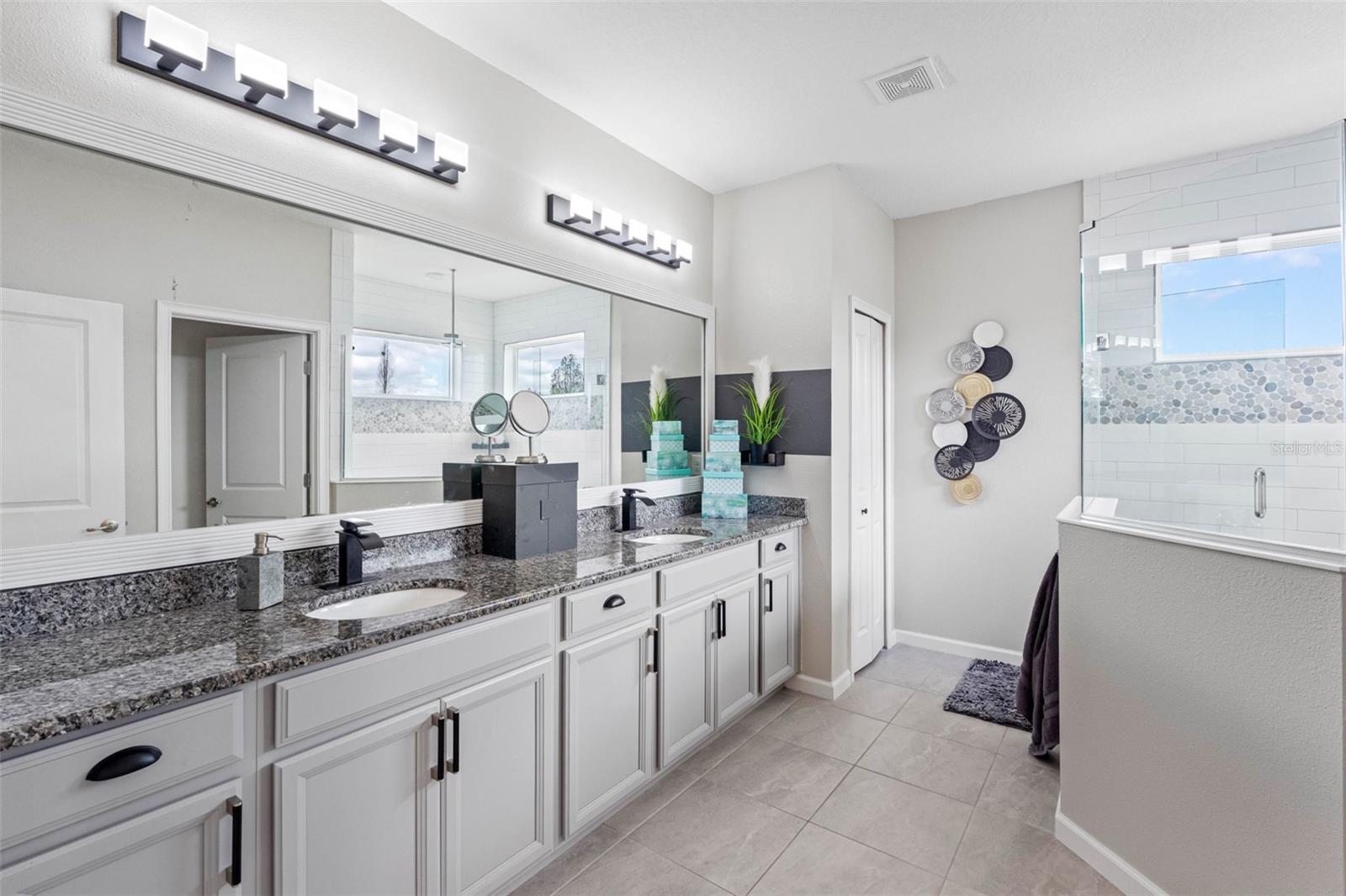 MIRABAY PRCL 8 - Residential