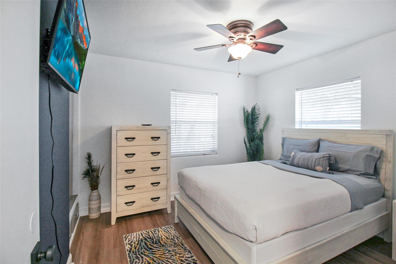 PINE ACRES - Residential Lease