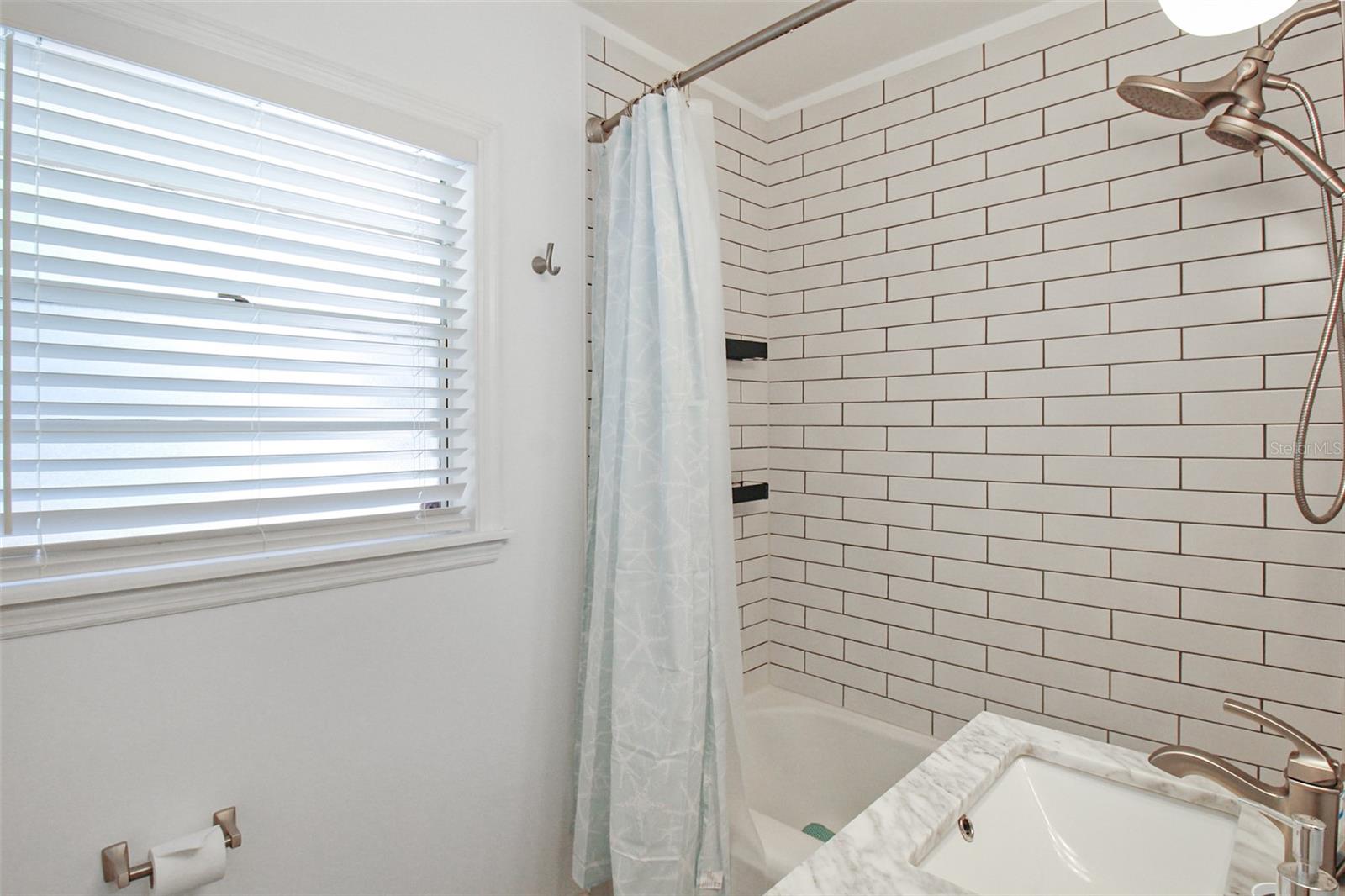 PINE ACRES - Residential Lease