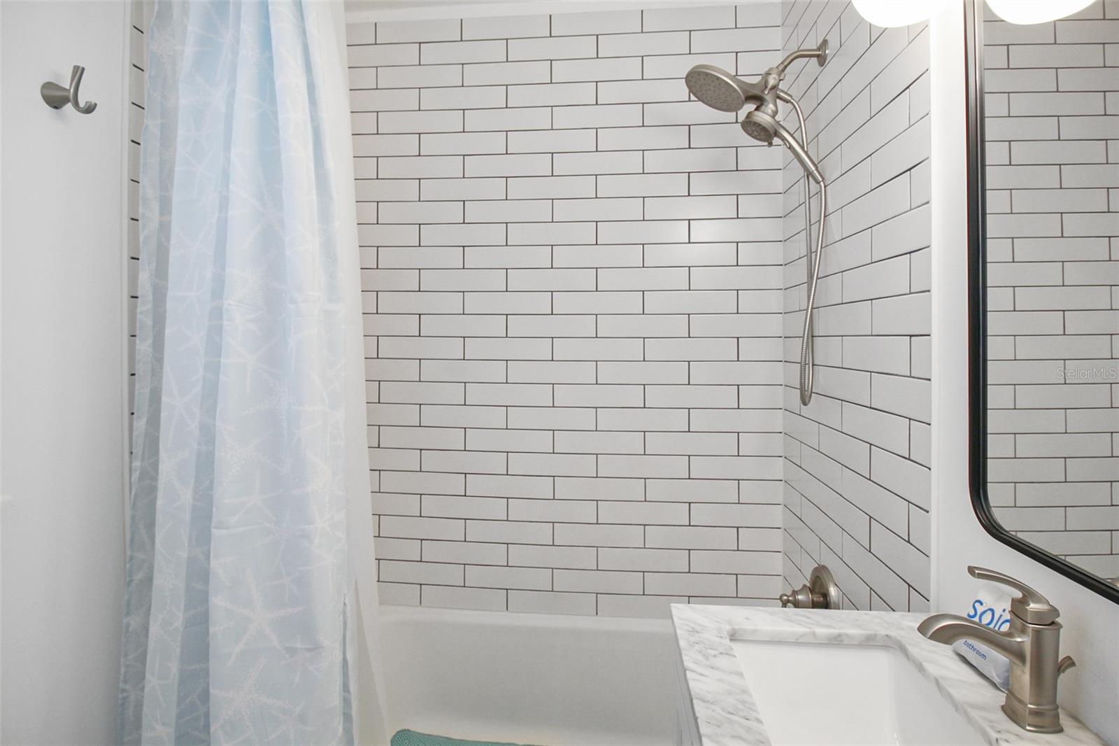 PINE ACRES - Residential Lease