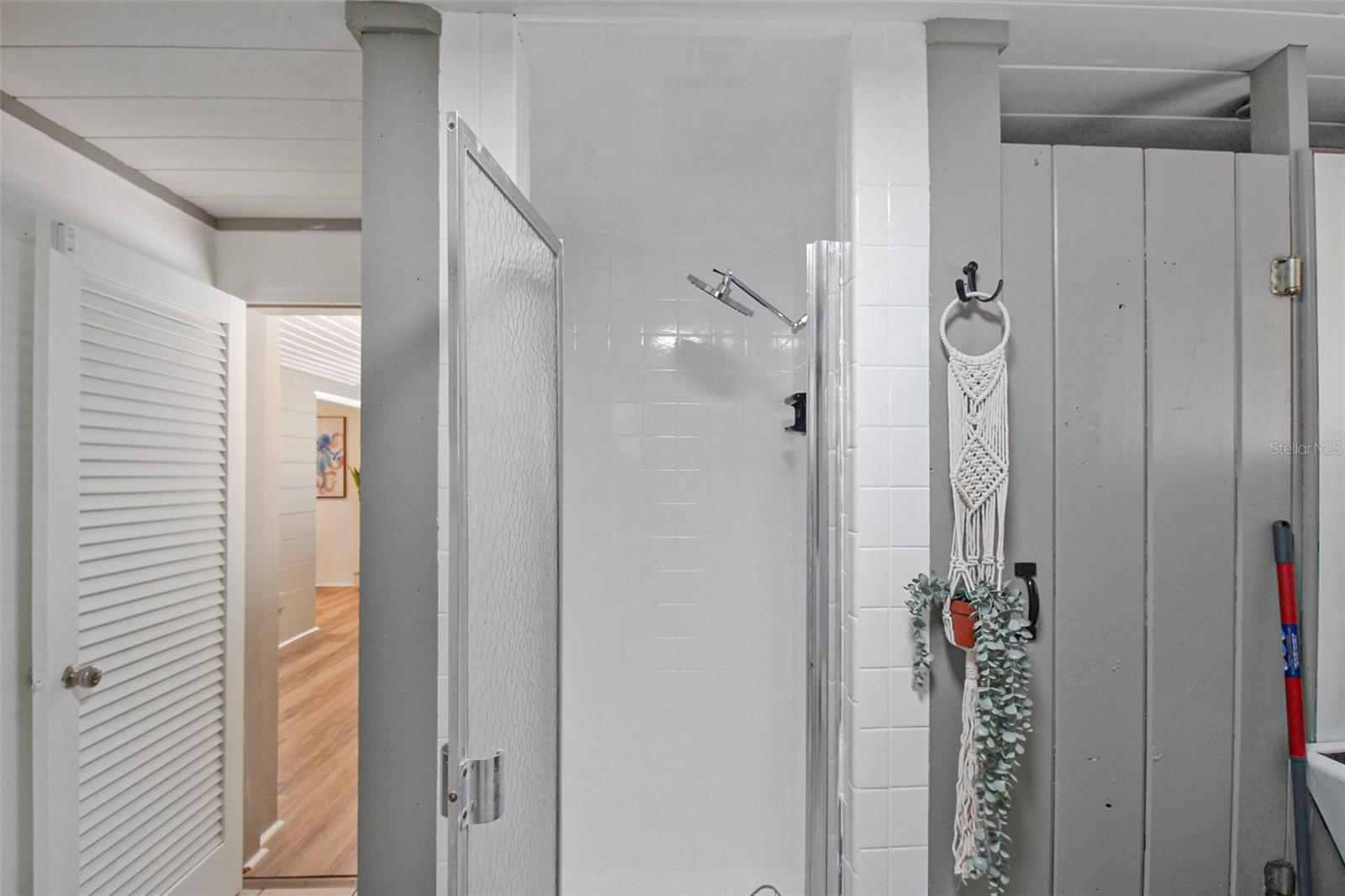 PINE ACRES - Residential Lease