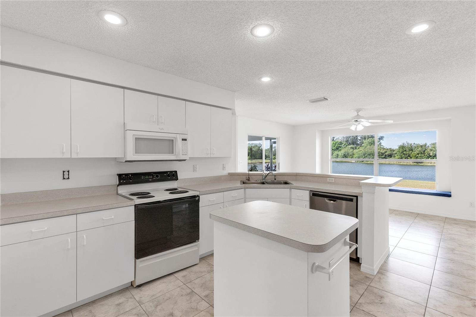 2435 E DEL WEBB BOULEVARD