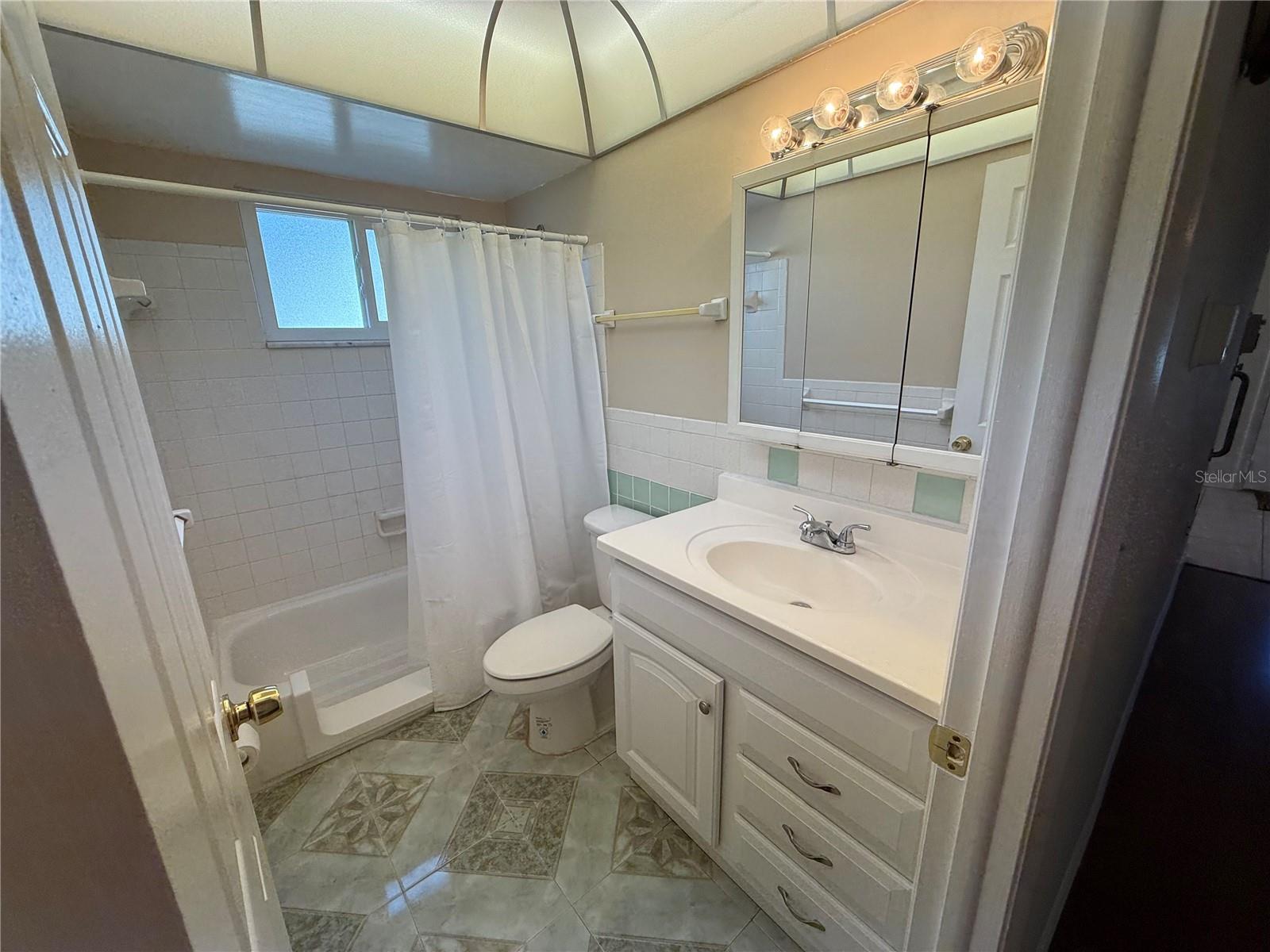 SEMINOLE GARDEN APTS CO-OP - Residential Lease