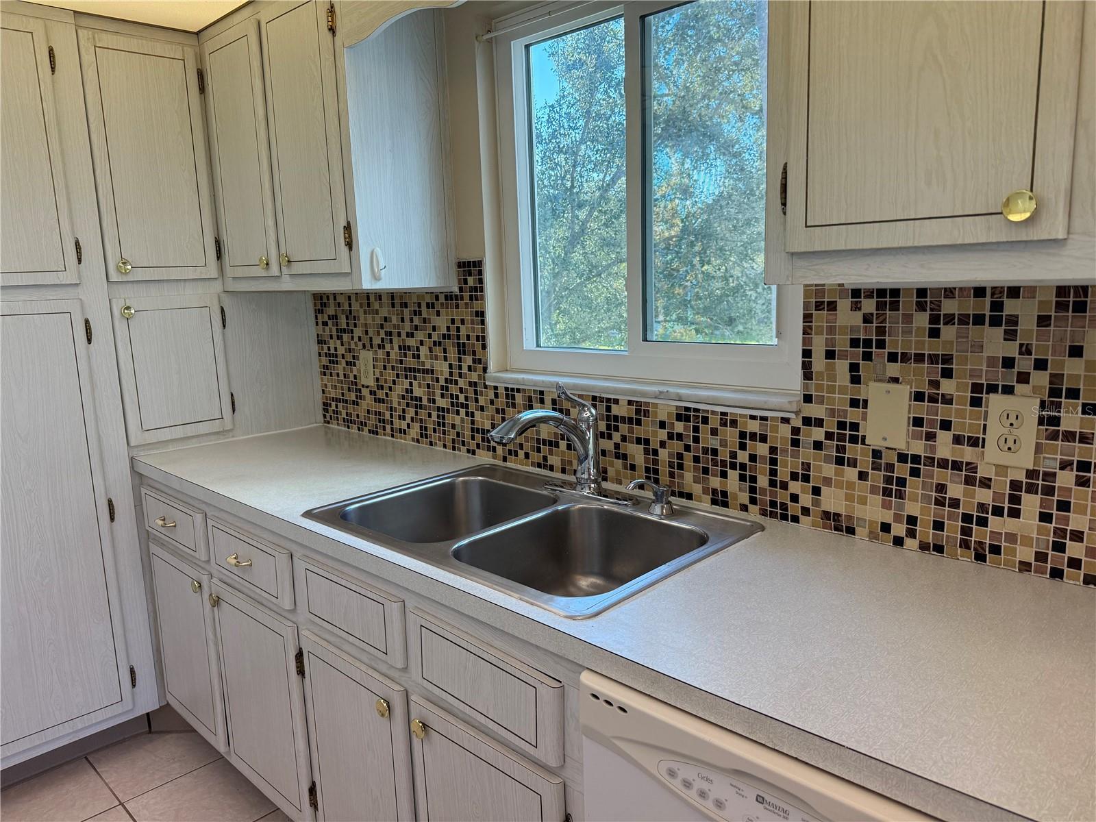 SEMINOLE GARDEN APTS CO-OP - Residential Lease