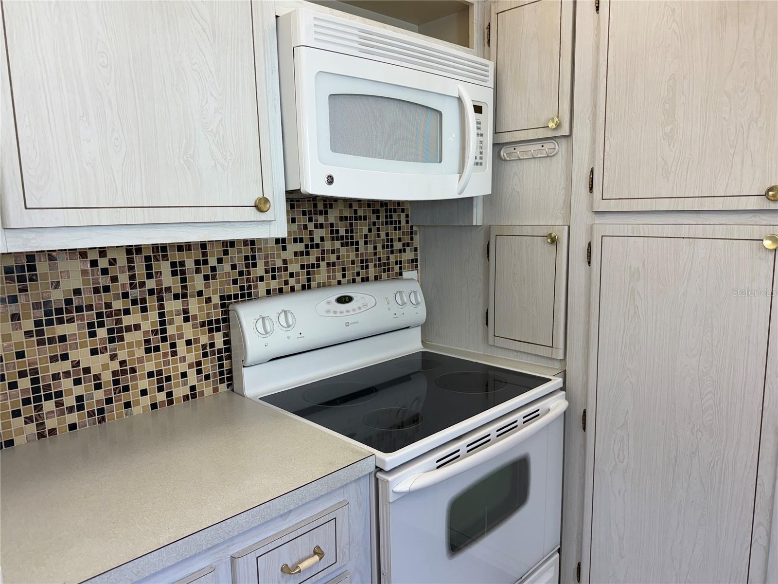 SEMINOLE GARDEN APTS CO-OP - Residential Lease