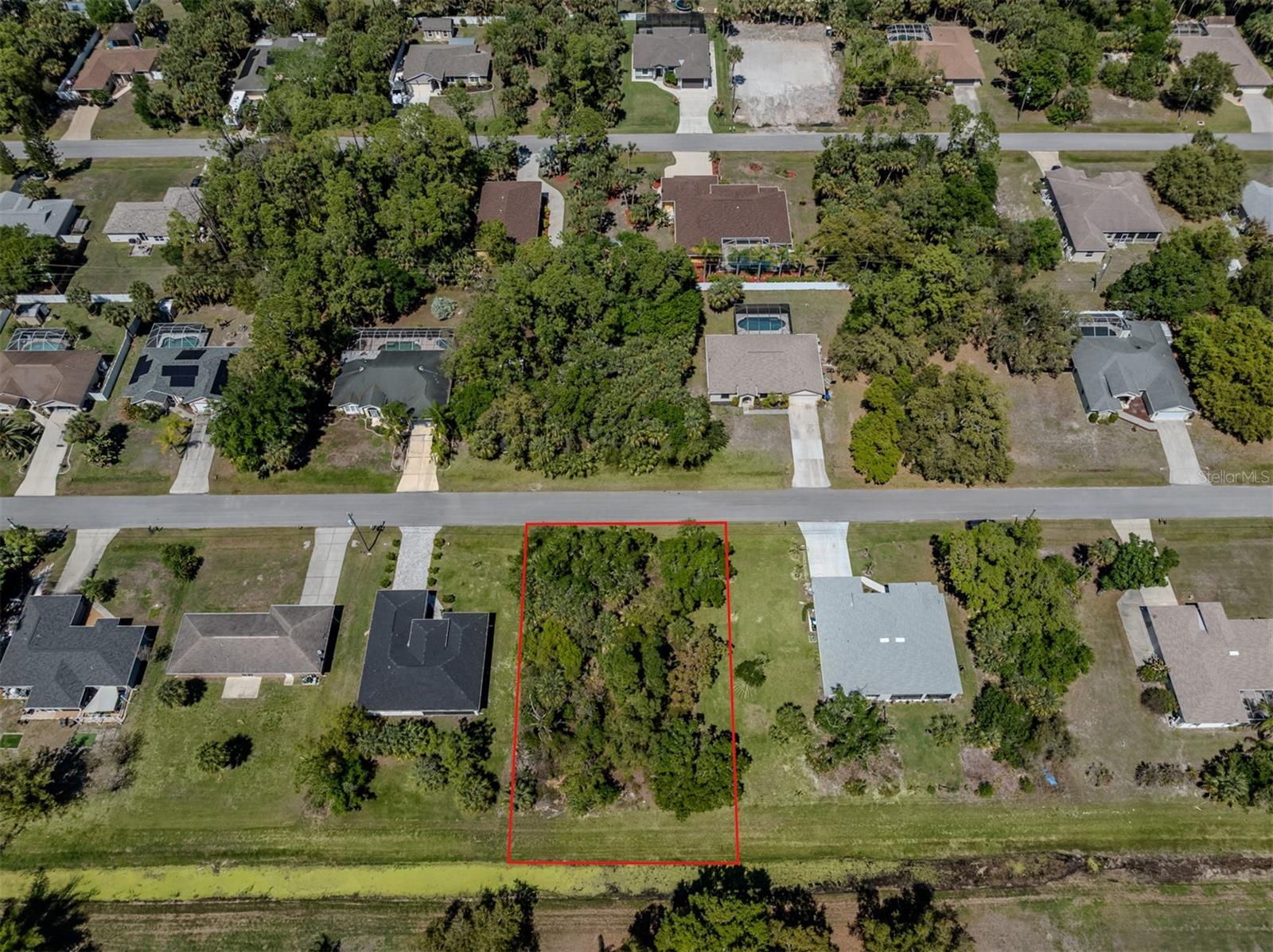 PORT CHARLOTTE SUB 11 - Land