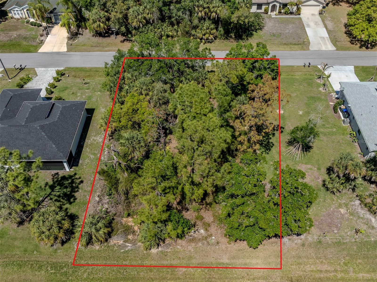 PORT CHARLOTTE SUB 11 - Land