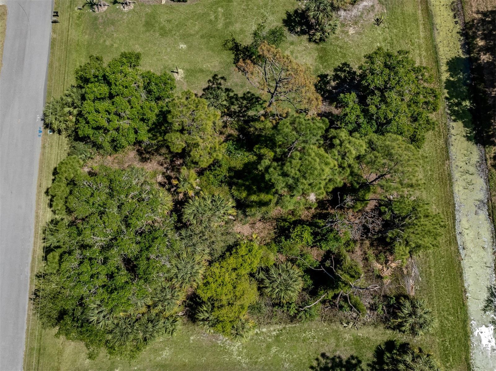 PORT CHARLOTTE SUB 11 - Land