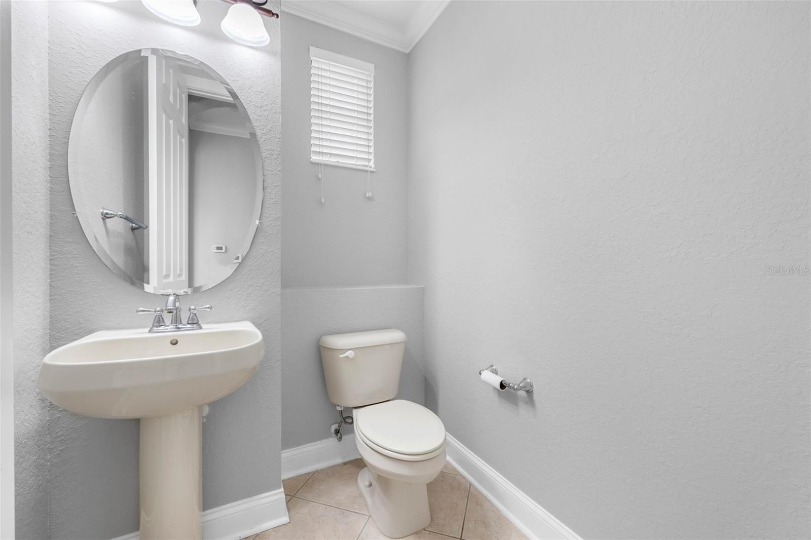 WESTSHORE YACHT CLUB TWNHMS - Residential Lease