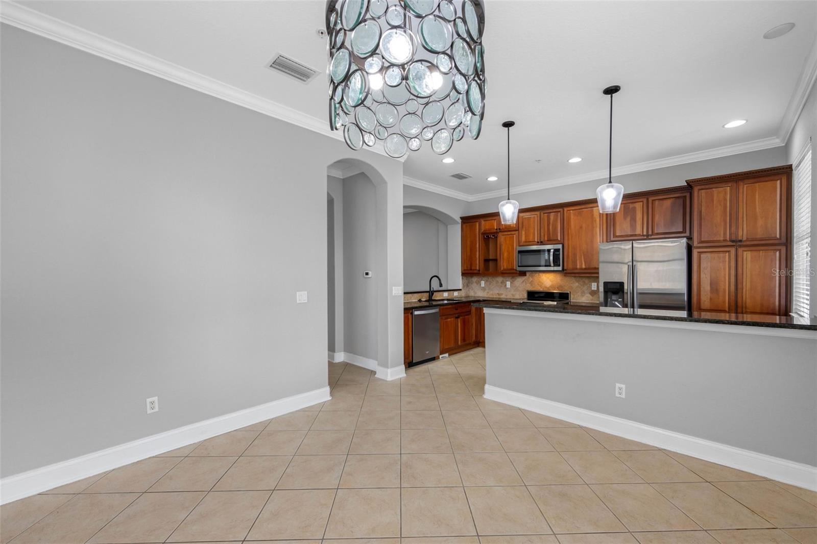 WESTSHORE YACHT CLUB TWNHMS - Residential Lease