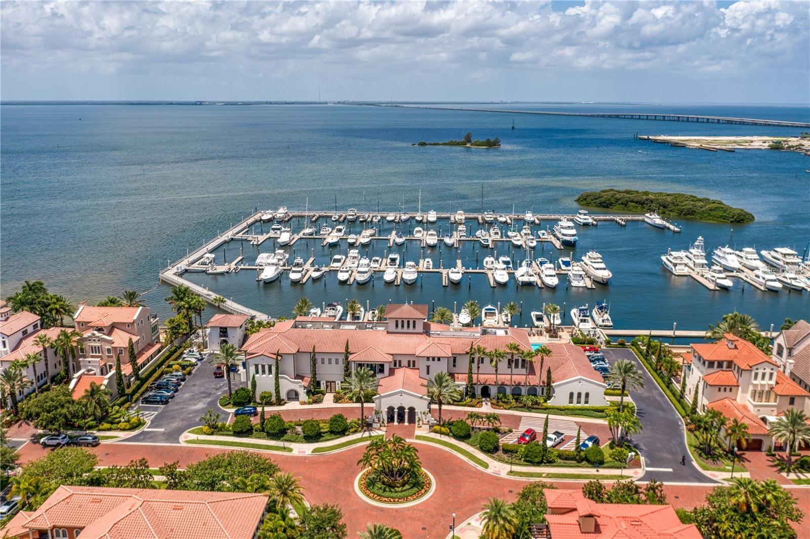 WESTSHORE YACHT CLUB TWNHMS - Residential Lease