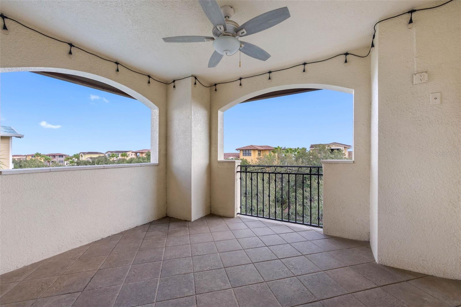 WESTSHORE YACHT CLUB TWNHMS - Residential Lease