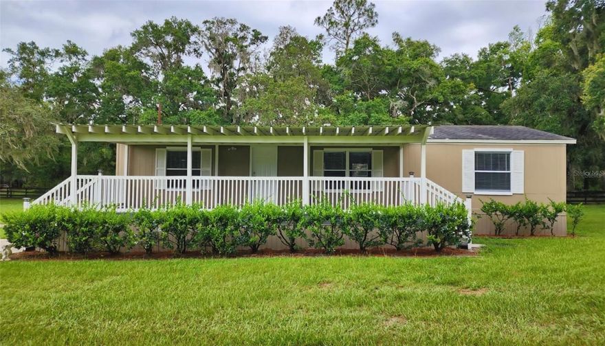 ? Look No More – LOCATION! ?
This 6-acre horse farm offers the perfect blend of function, comfort, and charm. Featuring six well-maintained paddocks with wood fencing, lush green pastures, and majestic oak trees providing natural shade for your horses. Facilities include six stalls, two wash spaces, a round pen, and a grass arena—everything you need for training and relaxation.
A paved private entrance leads you to the beautifully remodeled mobile home, complete with a welcoming front porch ideal for enjoying sunsets while watching your horses graze. Inside, you’ll find three bedrooms, two bathrooms, all with laminate flooring, plus a modern kitchen featuring granite countertops.
The property also offers a shaded storage area, making it as practical as it is beautiful.
?? Conveniently located just 12 minutes from WEC, close to gas stations, supermarkets, and in a safe, peaceful neighborhood.
?? Additional Highlights:
 • Available annually or seasonally
 • Furnished or unfurnished options
 • Private gated entrance for added security
This farm is a dream come true—whether for full-time living or seasonal equestrian enjoyment.
?? Call today for more information!