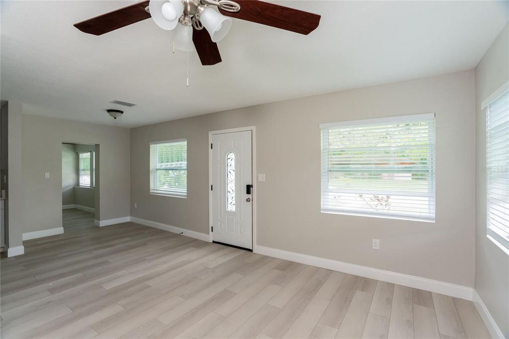 Photo of 1310 30th Street W, Bradenton, FL 34205 (MLS # O6361682)