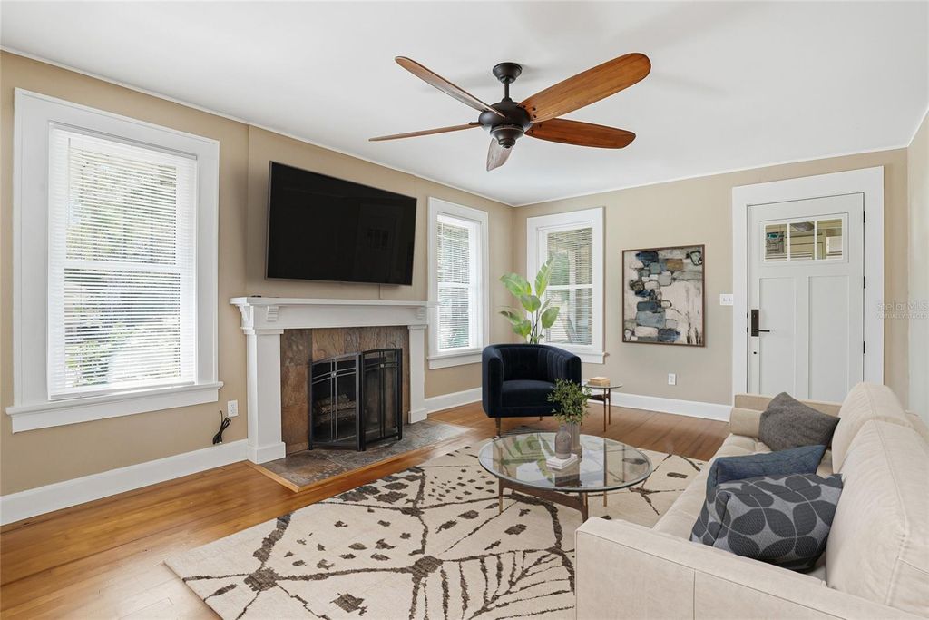 Photo of 5001 3rd Avenue S, St Petersburg, FL 33707 (MLS # TB8495253)